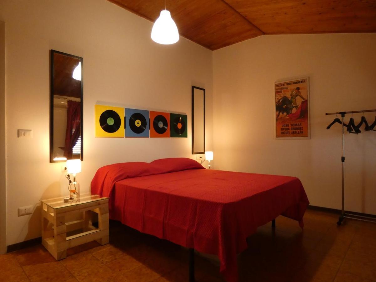 Holiday House Apartment Santa Severina Bagian luar foto